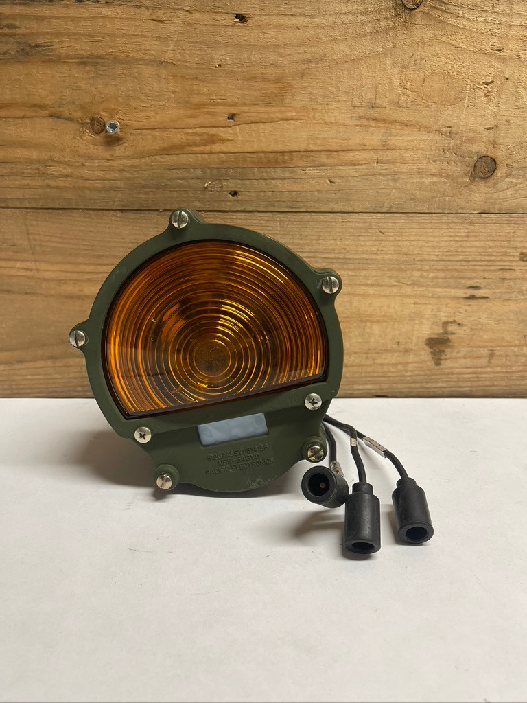 US Army 11614156 Parking Light Lens Military Turn Signal 24V NOS