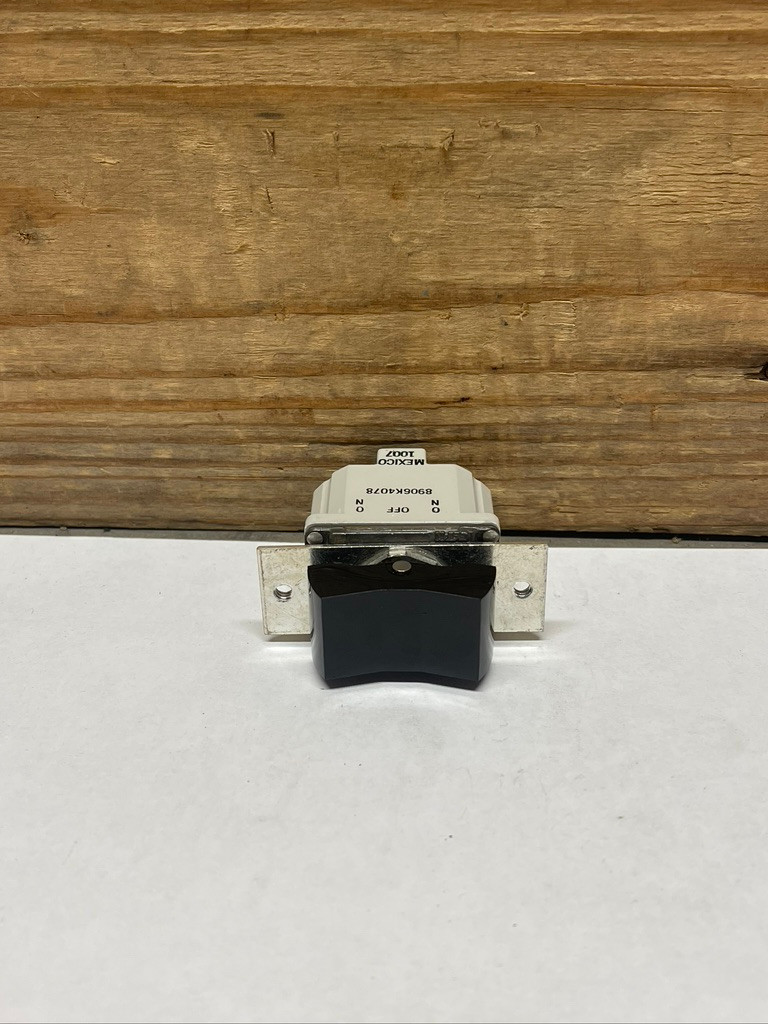 CAT 7T-3811 24V DPDT Rocker Switch Assembly Genuine Caterpillar OEM