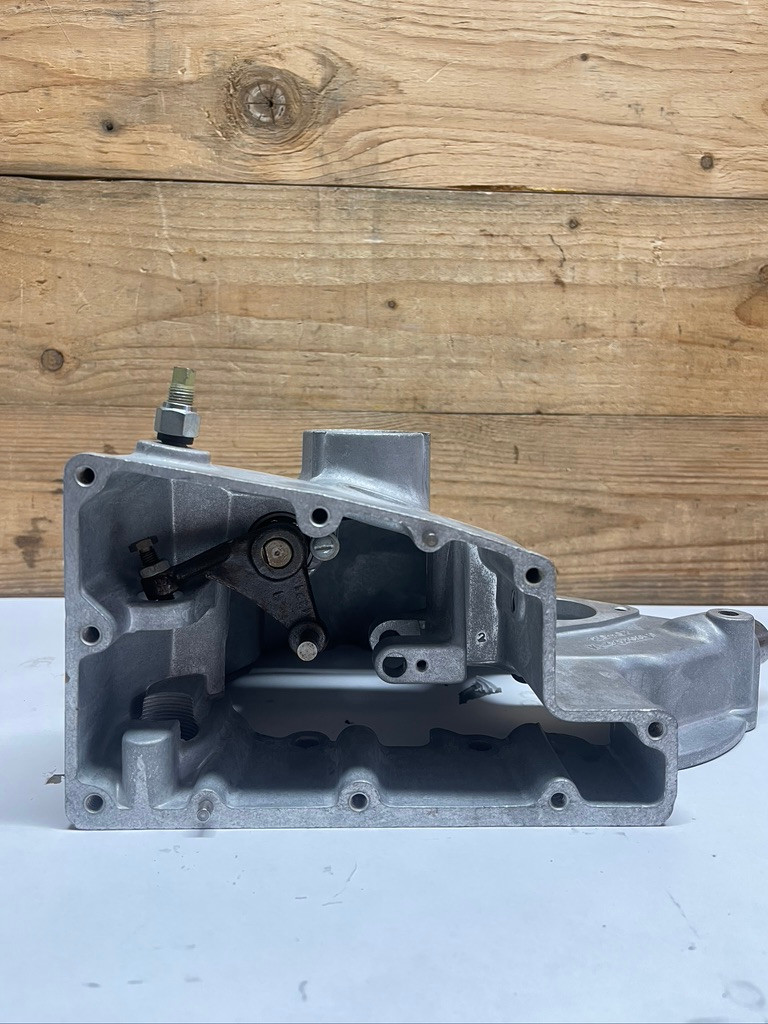 Detroit Diesel 5133295-M Governor Housing OEM 6V92 8V92 Engine