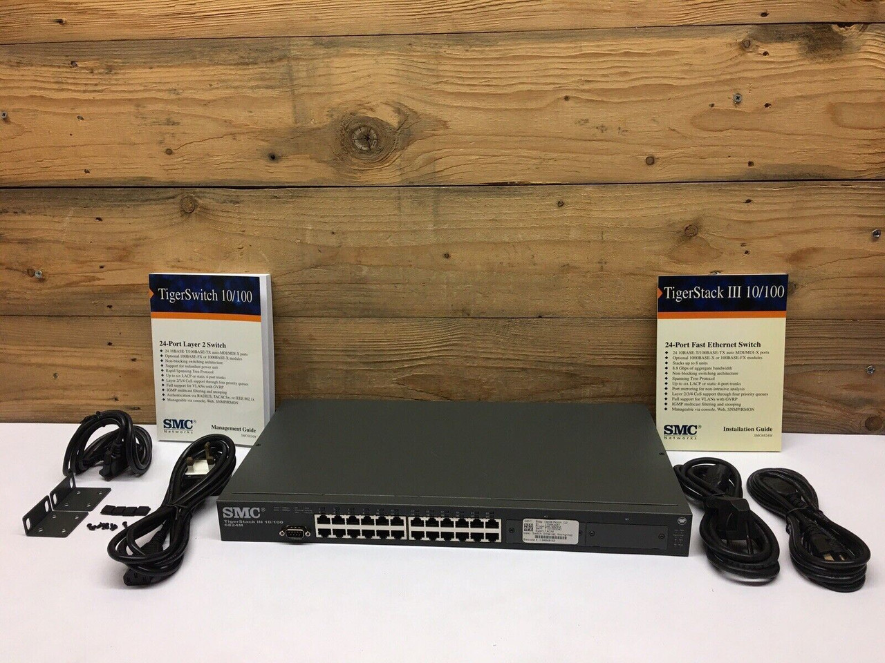 SMC 6824M TigerStack III 24-Port 10/100 Managed Ethernet Network Switch