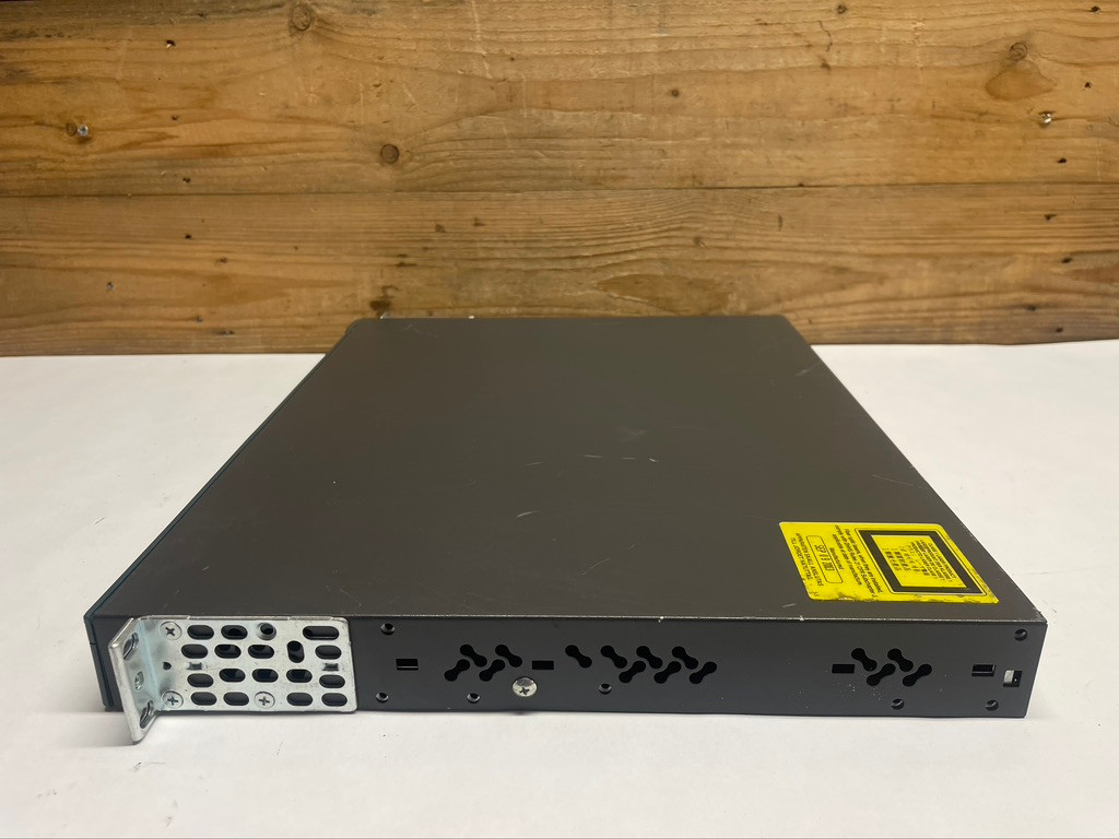 Cisco WS-C3550-24-SMI Catalyst 3550 24-Port 10/100 Managed Ethernet Switch