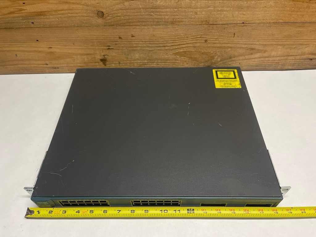 Cisco WS-C3550-24-SMI Catalyst 3550 24-Port 10/100 Managed Ethernet Switch