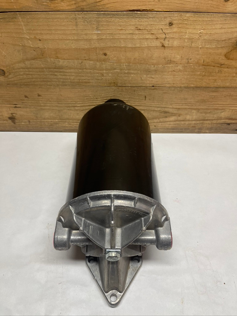 Fleetguard 256172S Fuel Water Separator Housing Assembly Military 5-Ton