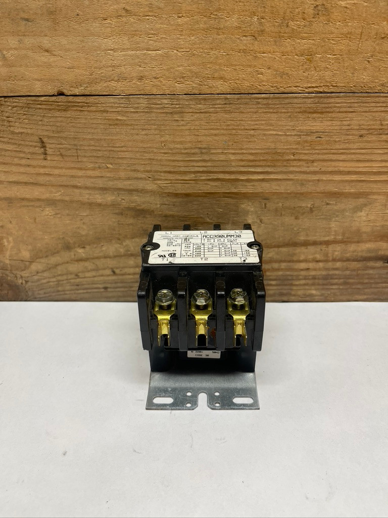 Arrow Hart ACC330UMM30 30A 3-Pole Magnetic Contactor 208-240V Coil