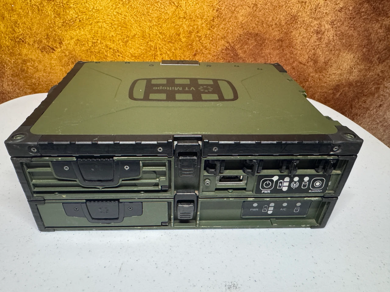 VT Miltope TSC V3-GM45 Military Rugged Touchscreen Laptop MSD-V3 Dock