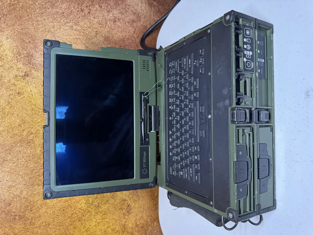 VT Miltope TSC V3-GM45 Military Rugged Touchscreen Laptop MSD-V3 Dock