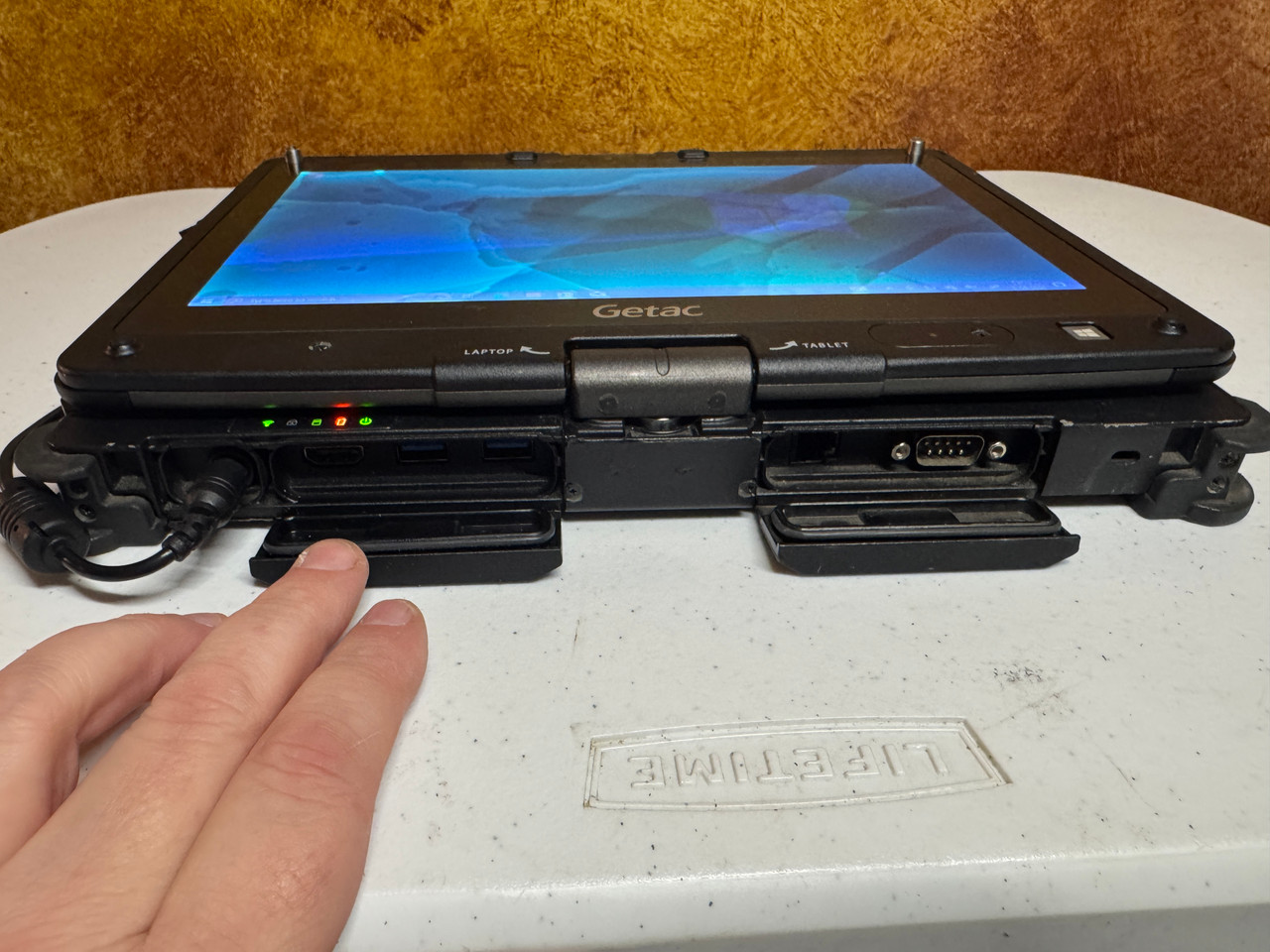 Getac V110 rugged convertible touchscreen laptop tablet with Windows 10 - product image 4