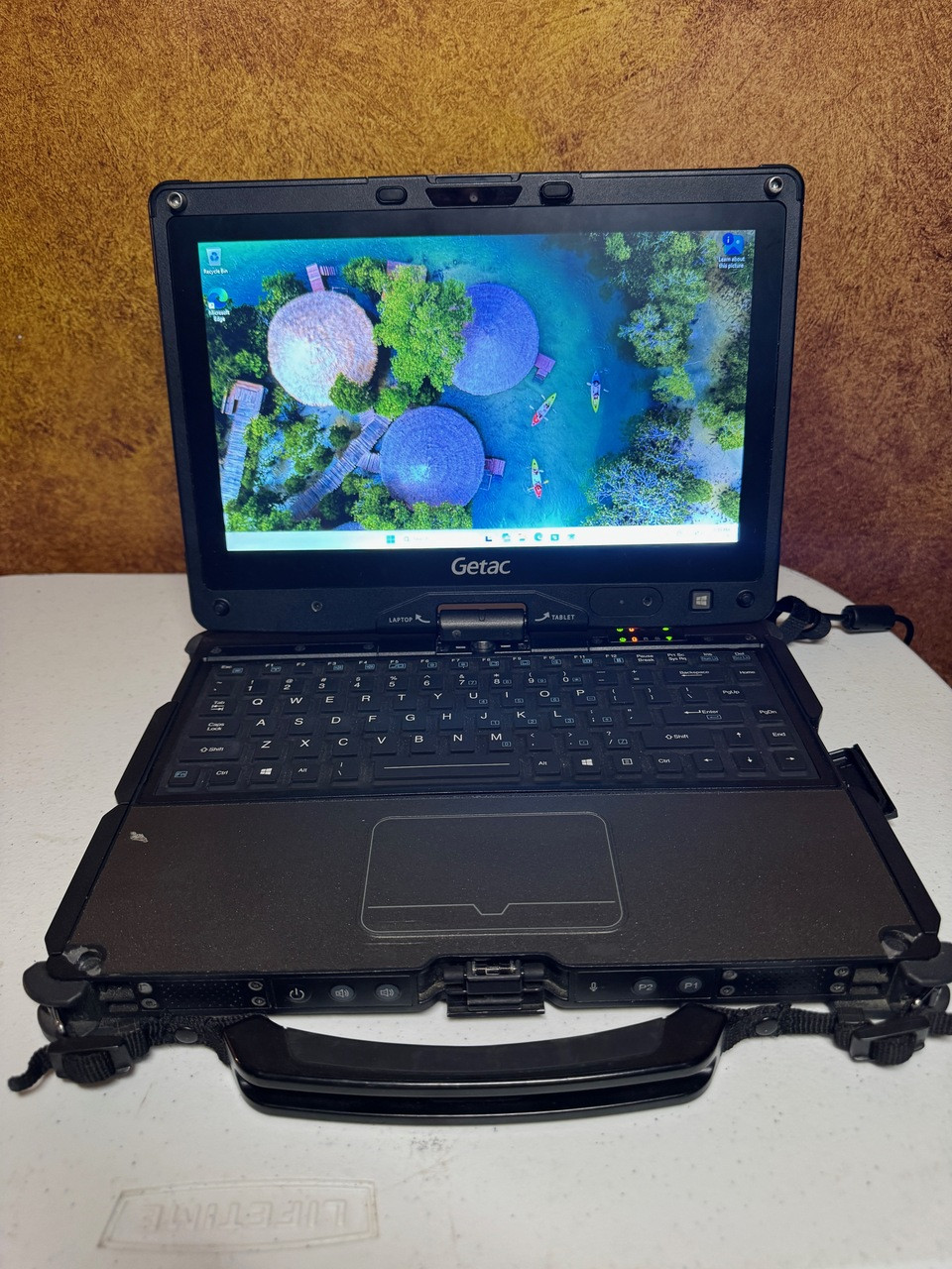 Getac V110 Rugged Convertible Touchscreen i7 4GB 512GB SSD Windows 11 Pro