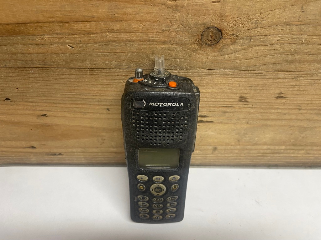 Motorola H46QDH9PW7BN XTS2500 III UHF P25 Digital Two-Way Radio Lot of 39