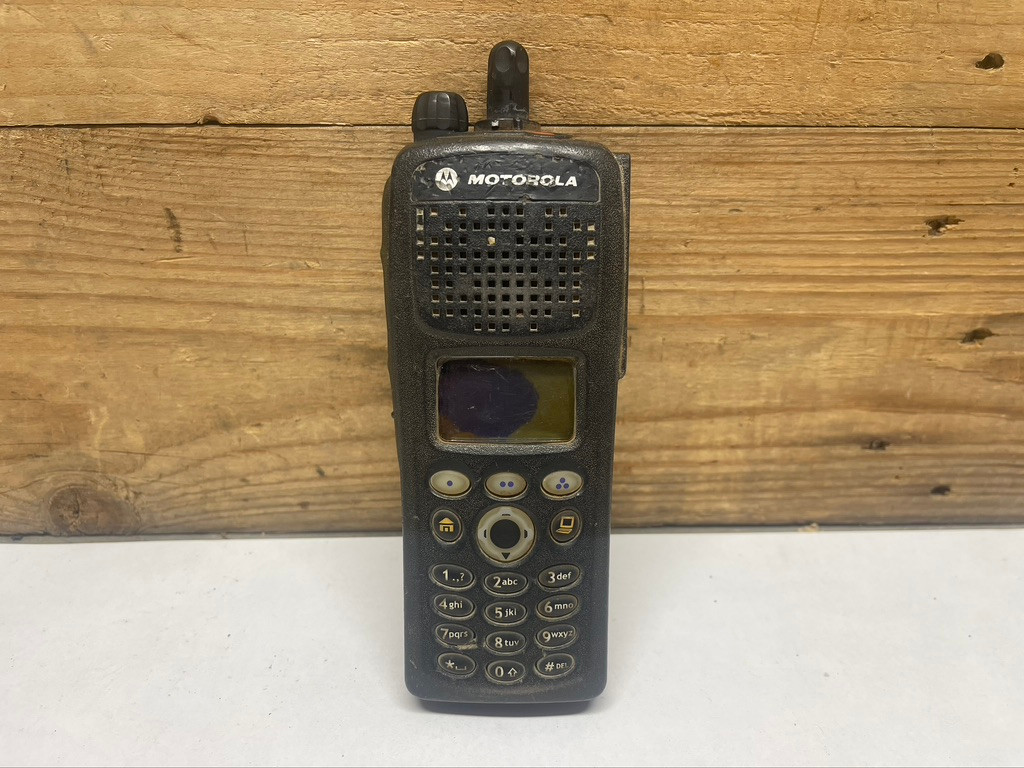 Motorola H46QDH9PW7BN XTS2500 III UHF P25 Digital Two-Way Radio Lot of 39