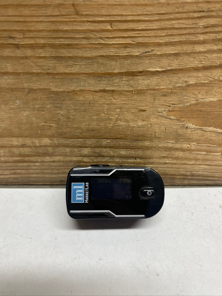 MarketLab ML-13137 Fingertip Pulse Oximeter SpO2 Pulse Rate