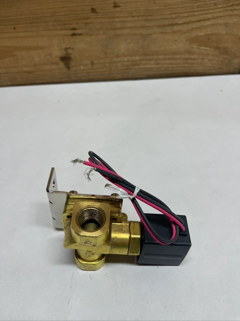 SMC VXD2140-04N-6G1-B 2-Way Solenoid Valve 1/2" NPT 12VDC N.C.