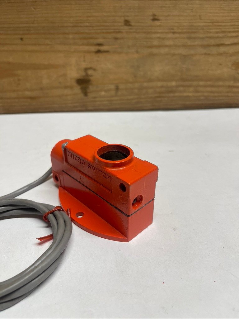 Honeywell Micro Switch FE-MLS7A-2011 Photoelectric Sensor 12VDC