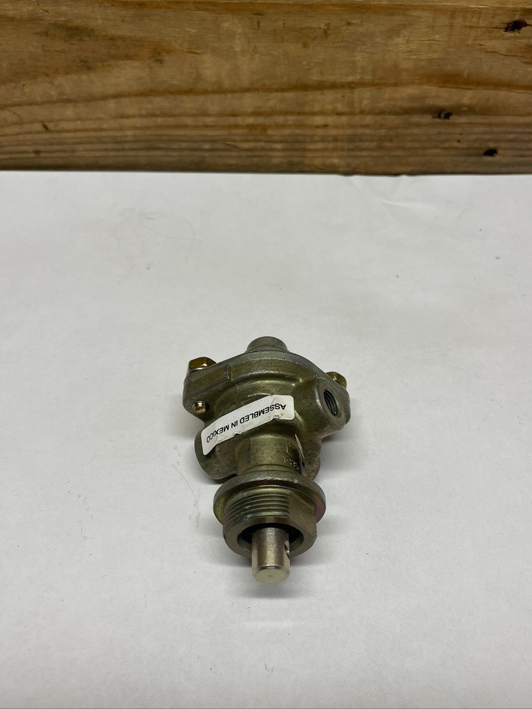 Bendix 104689 PP-8 Push Pull Air Brake Control Valve NSN 4820-01-114-7539