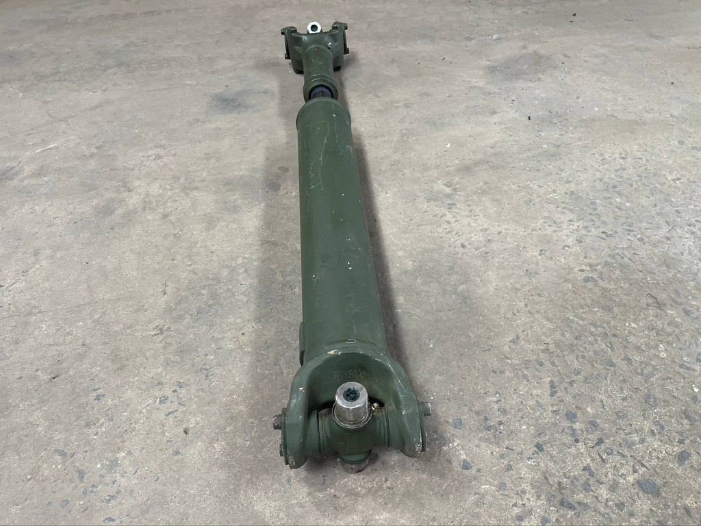 Meritor 16XNS933D Propeller Drive Shaft Military Truck CAGE 78500