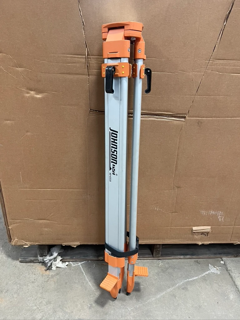 Johnson Level 40-6335 Contractor Aluminum Tripod 5/8-11 Laser Level Stand