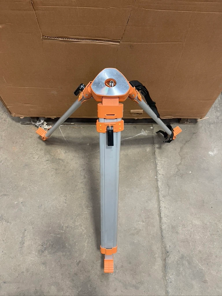 Johnson Level 40-6335 Contractor Aluminum Tripod 5/8-11 Laser Level Stand