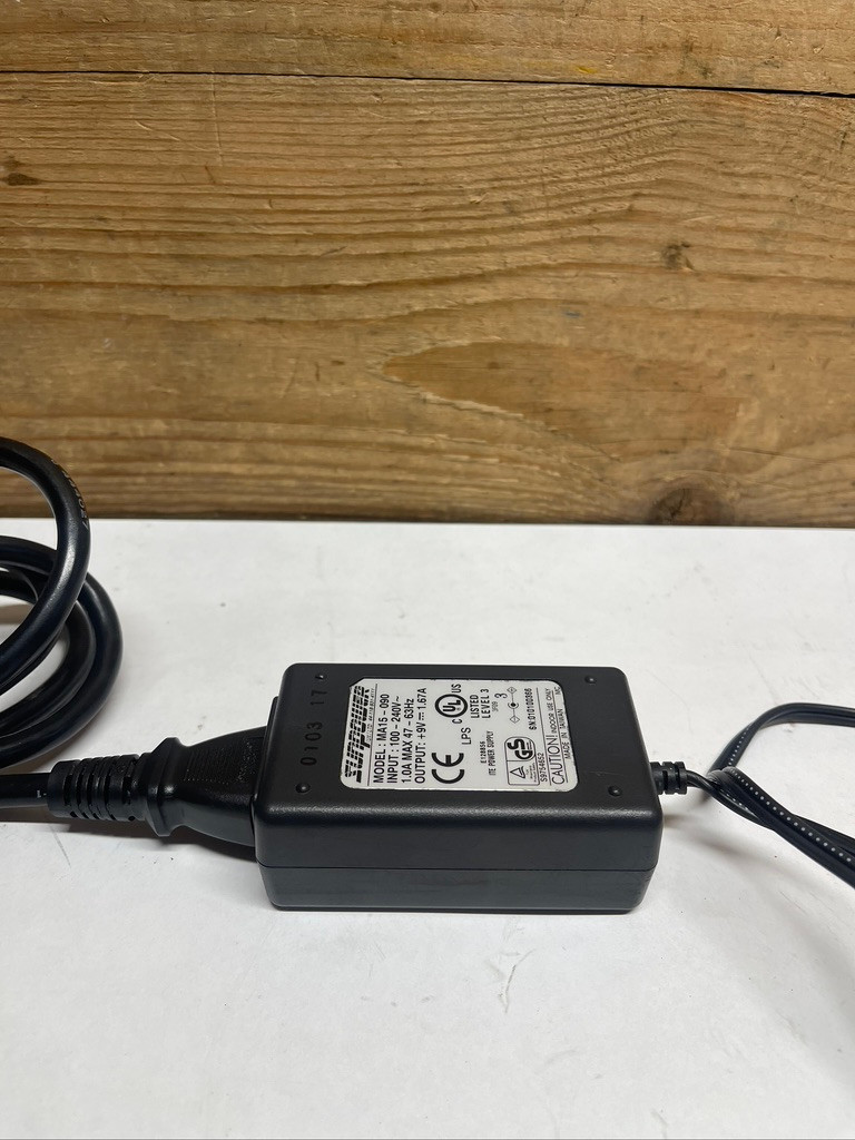 Sunpower MA15-090 9V 1.67A 15W AC DC Power Supply Adapter