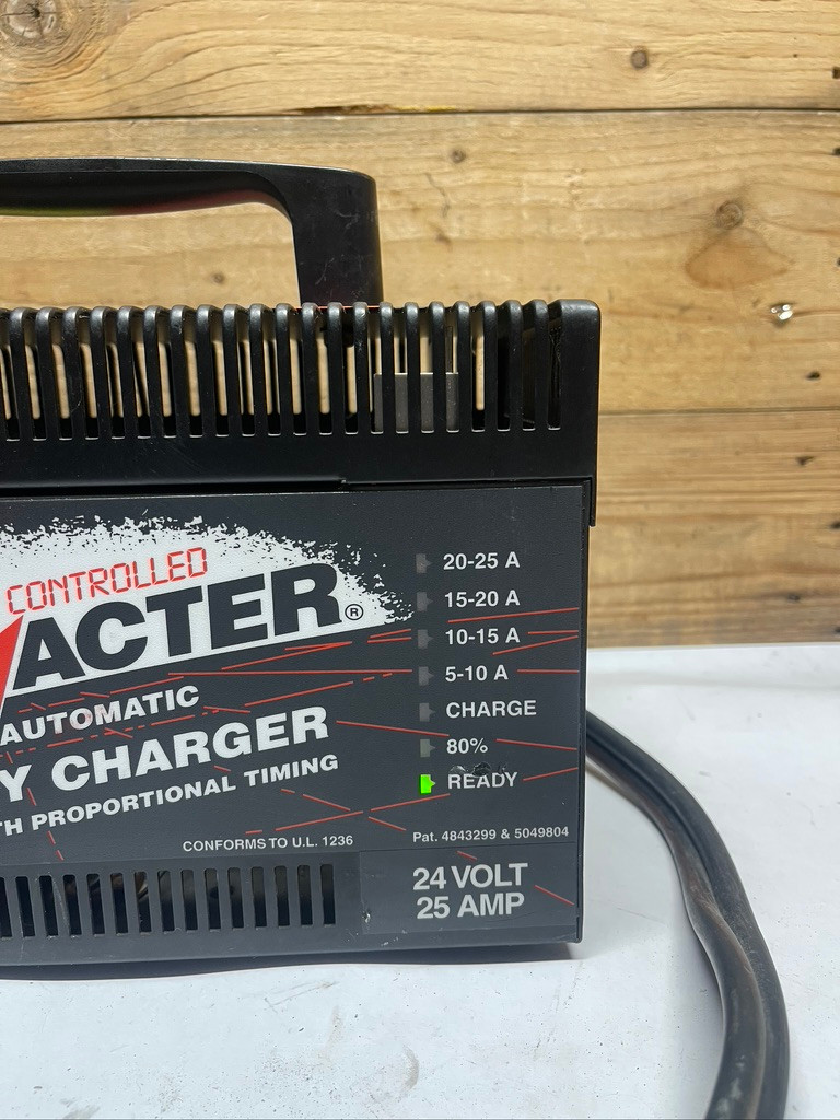 Interacter ICS 24V 25A Microprocessor Fully Automatic Battery Charger Industrial