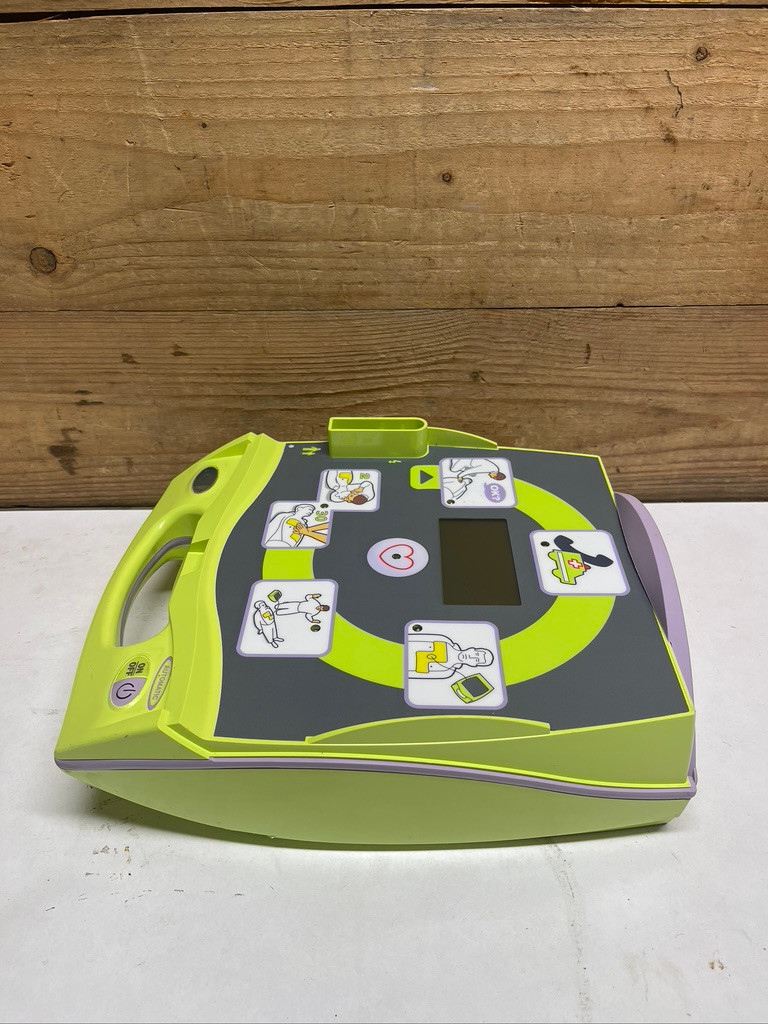 ZOLL AED Plus Automated External Defibrillator AED 30:2 CPR Diagram