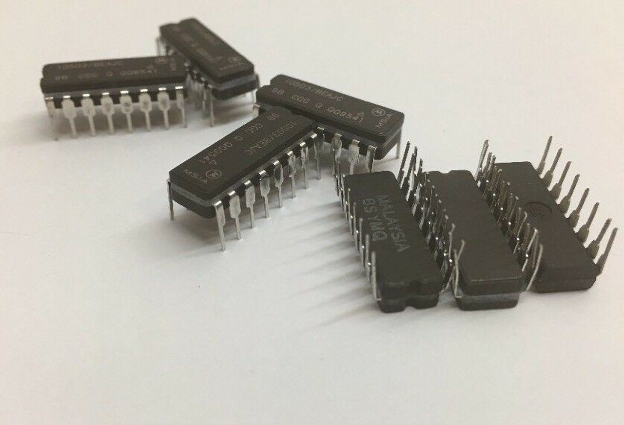 Digital Microcircuit 10503BEAJC Freescale Semiconductor Lot of 7