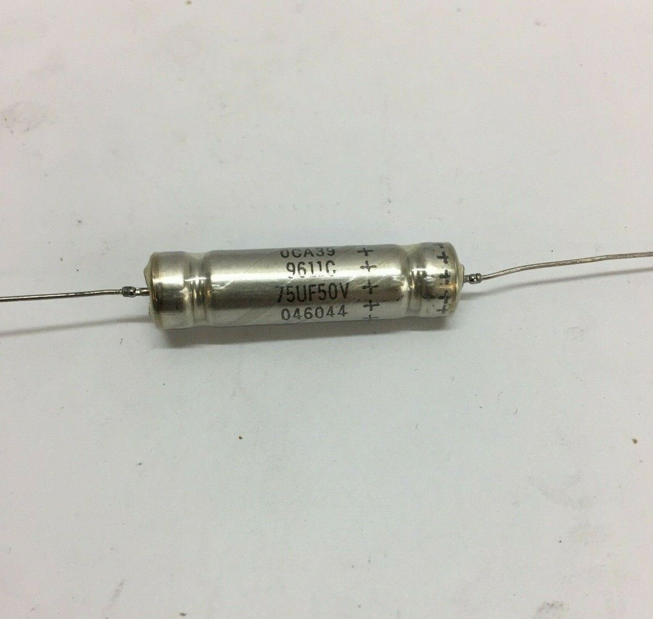 Electrolytic Fixed Capacitor M39006/01-3203