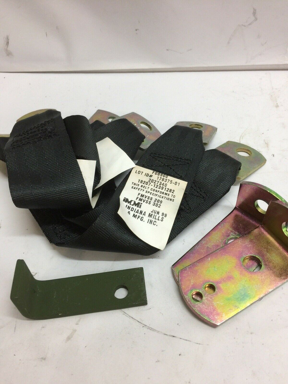 Seat Belt Kit 4SK583 LVS Interior Kit