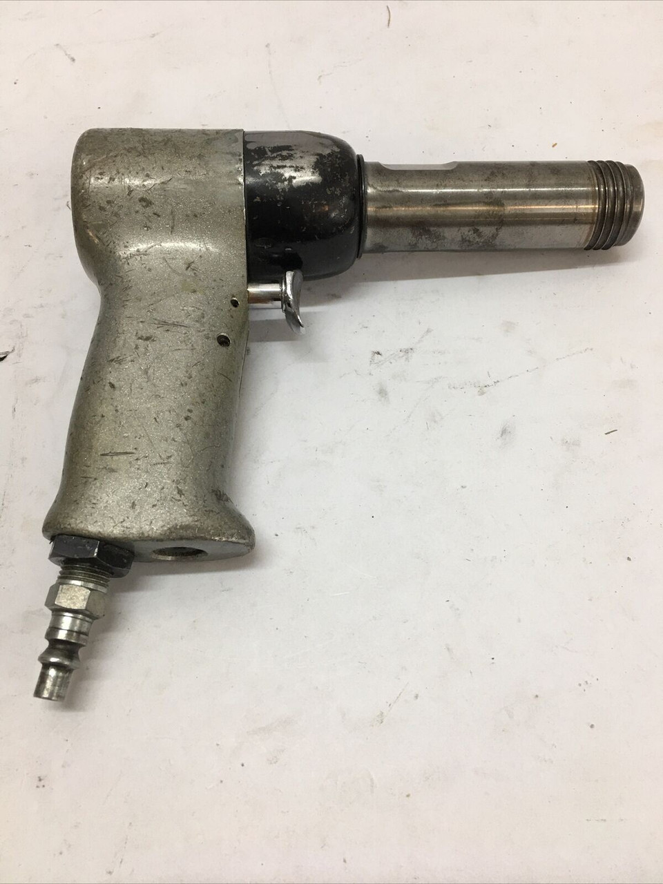 Pneumatic Rivet Hammer (Unknown Brand/MPN)