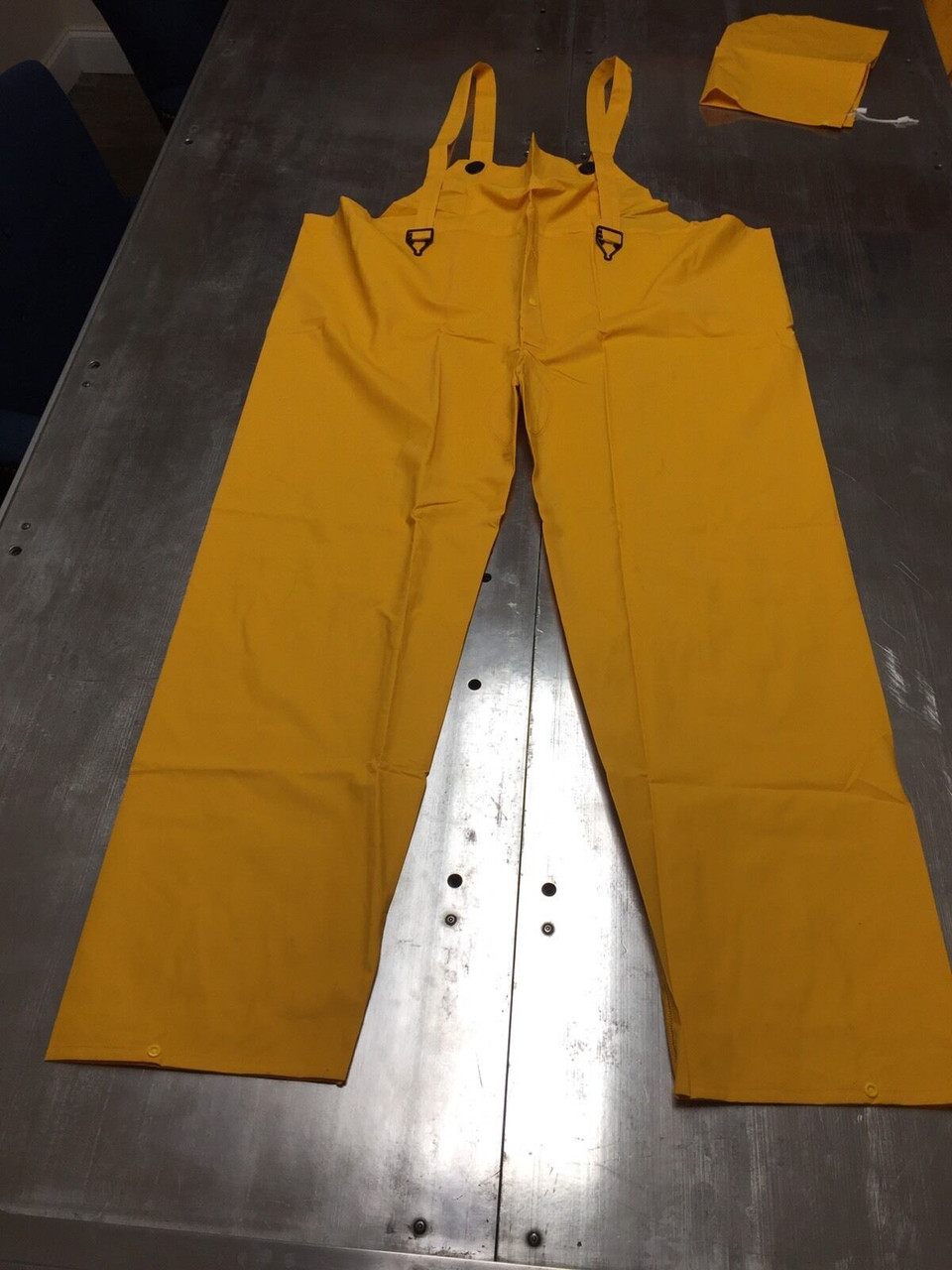 The Safety Zone Size 4XL Yellow RainSuit Jacket Detachable Hood & Bib Pants