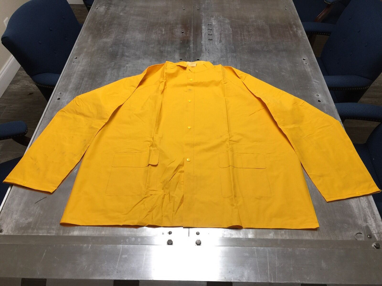 The Safety Zone Size 4XL Yellow RainSuit Jacket Detachable Hood & Bib Pants