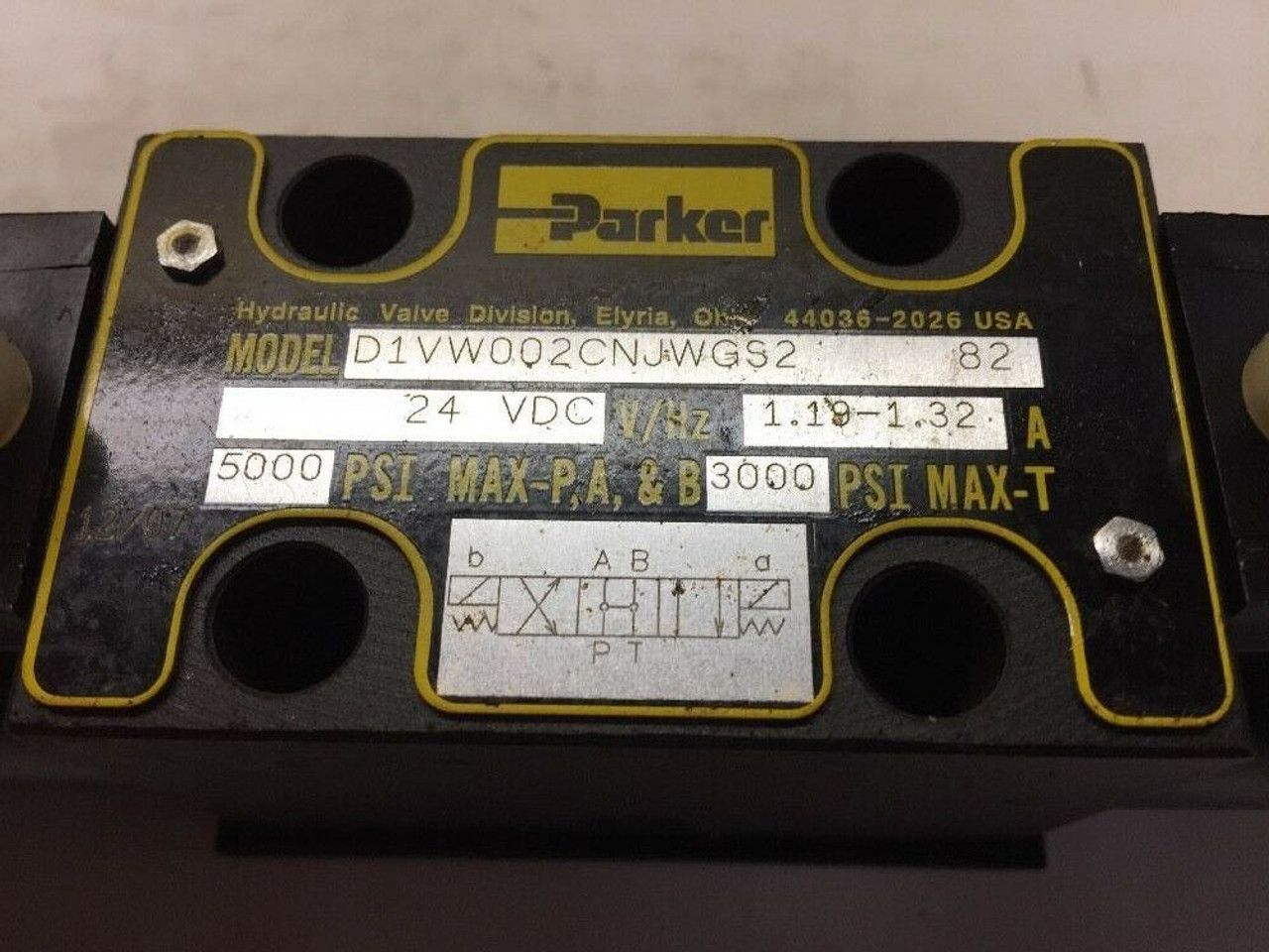 Hydraulic Valve D1VW002CNJWGS2 Parker 24VDC 1.19-1.32 A 5000 PSI MAX 