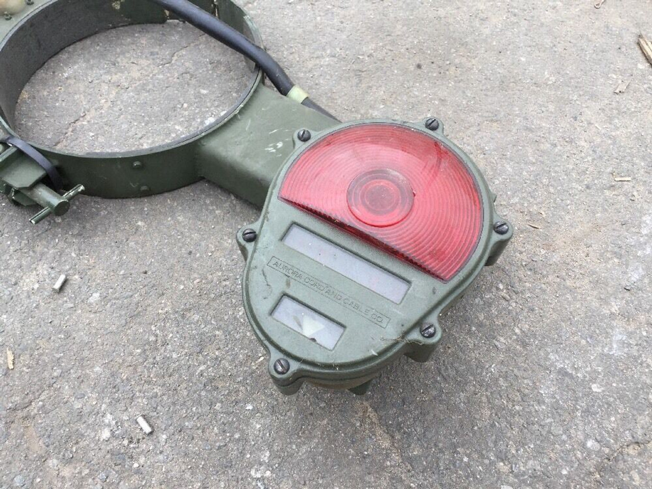 Green Trailer Light System Hauling Howitzer M198