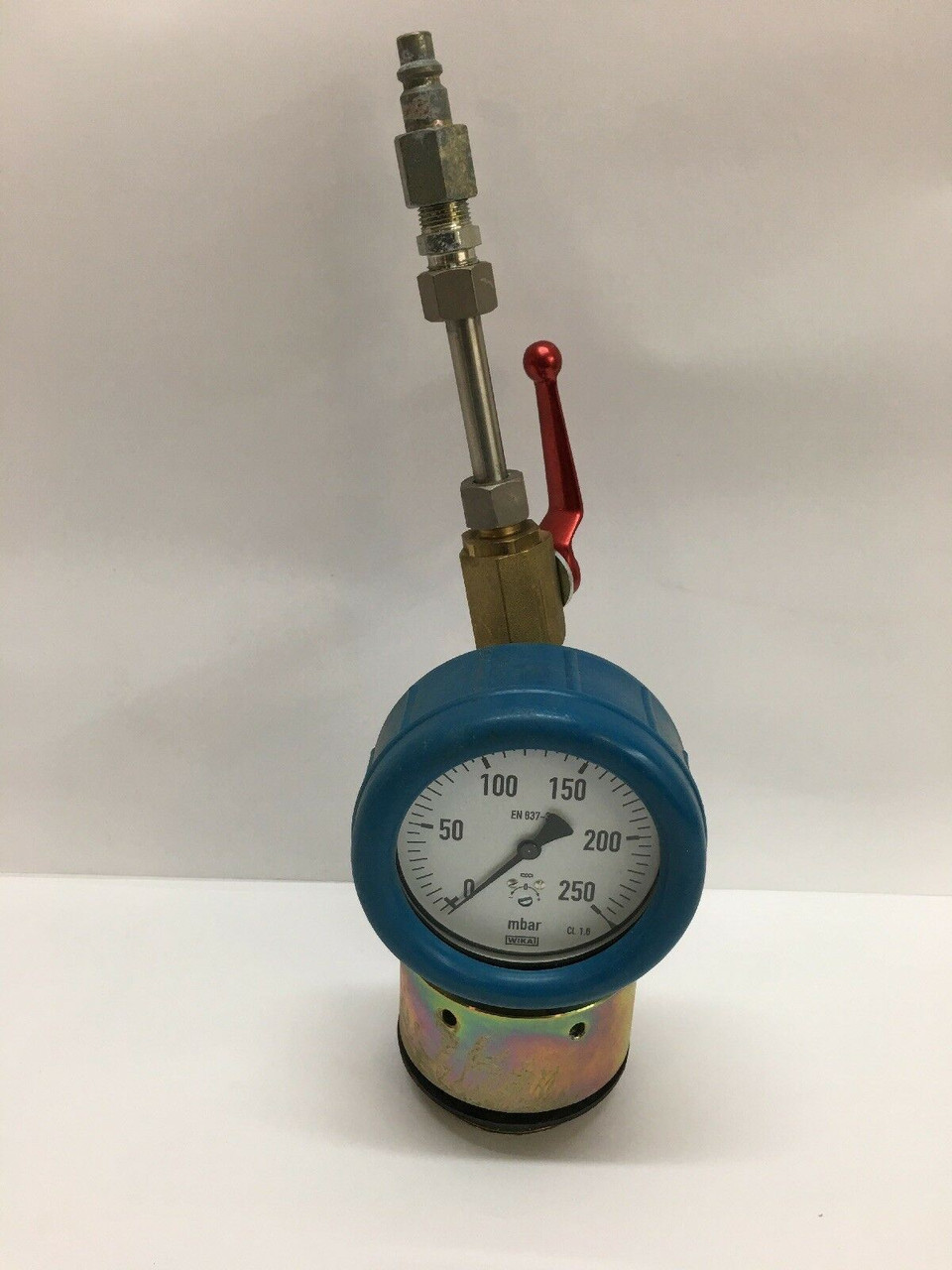 WIKA Pressure Regulating Gauge With Valve Air Hose Pneumatic Control Valve