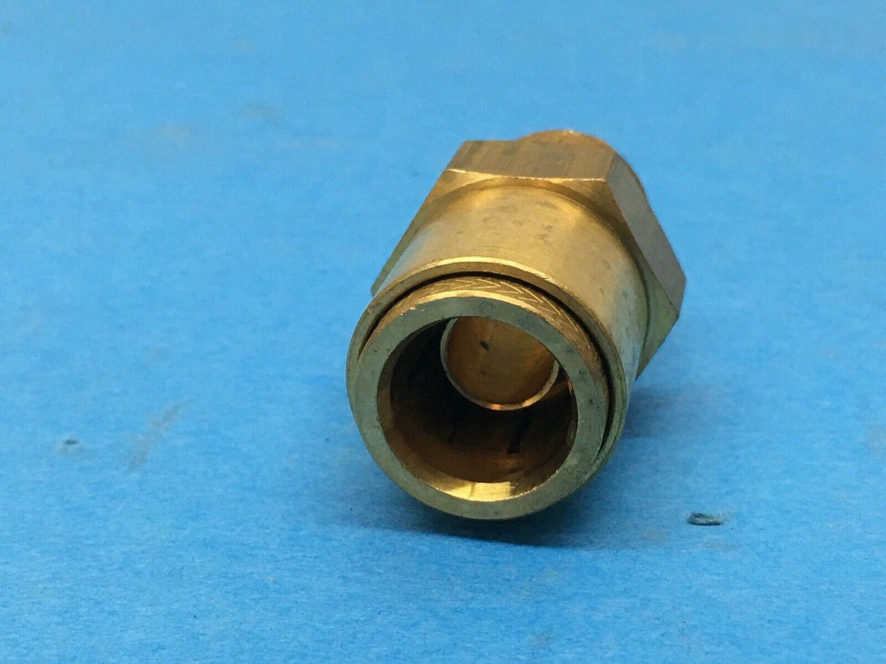 Right Rear Axle Front Connector 25097872 Mack Trucks