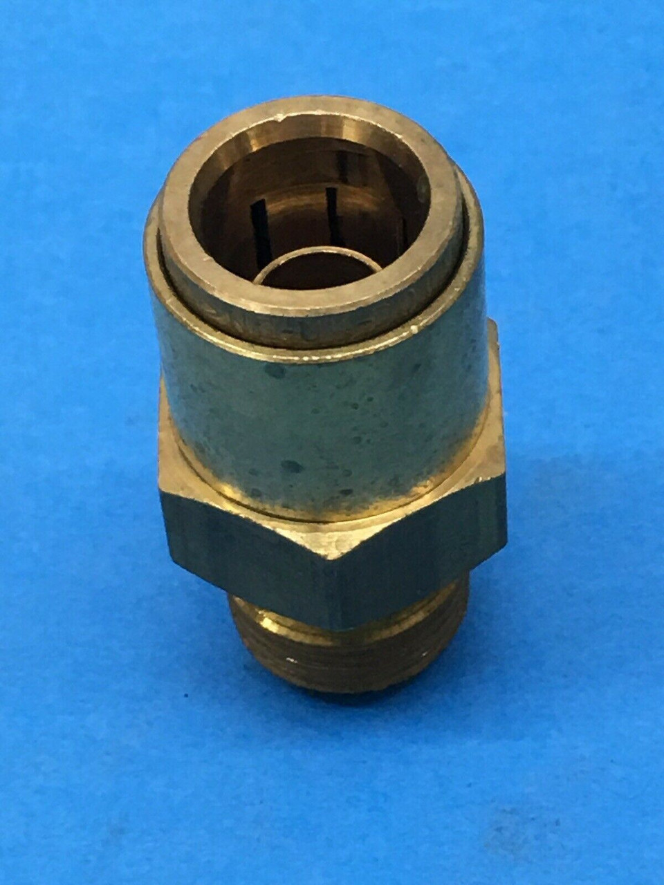 Right Rear Axle Front Connector 25097872 Mack Trucks