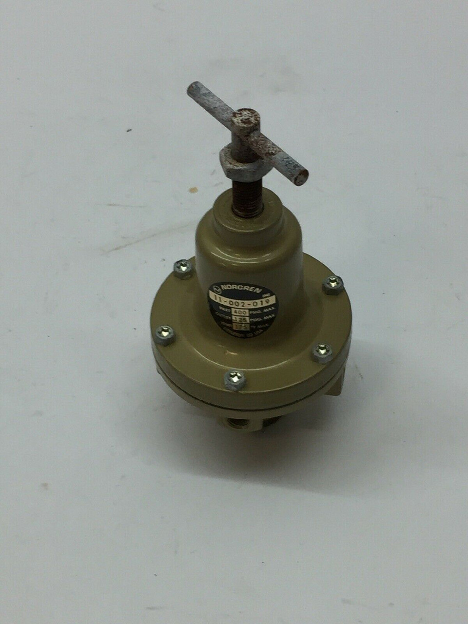 Fluid Pressure Regulating Valve 11-002-019 Norgren 1/4" NPT 400PSIG 28BAR