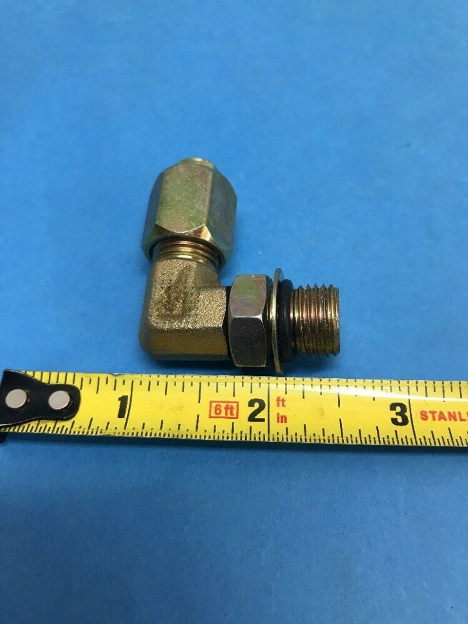 Tube to Boss Elbow MS51527A6Z 3/8” OD Tube 5/16" Thread