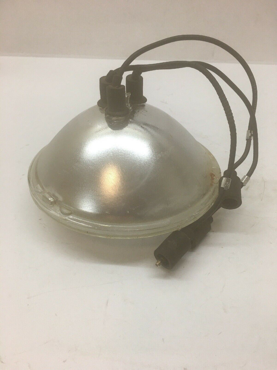 28V 80/60W PAR56 Sealed Beam Lamp 4863-1 Wagner