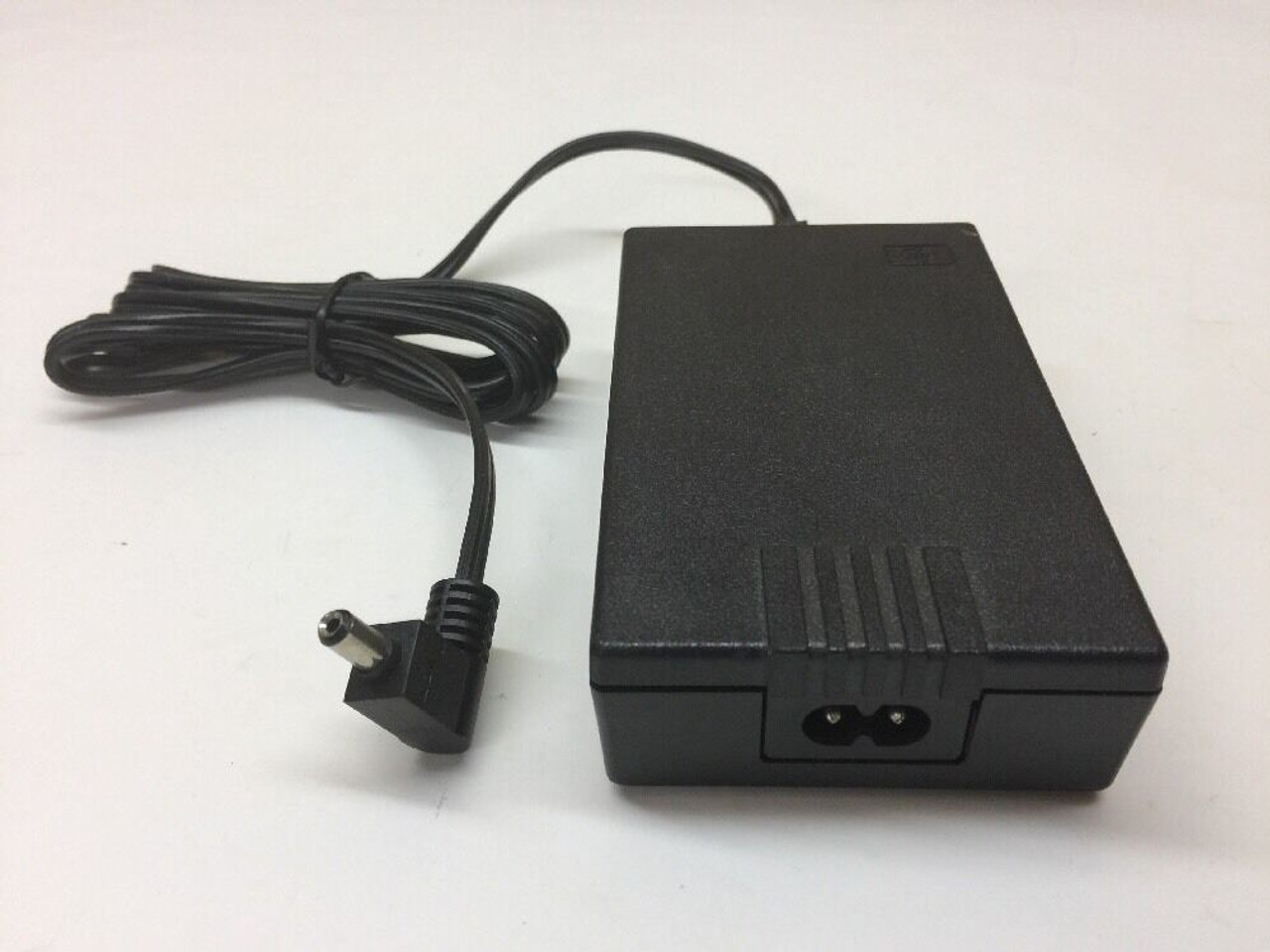 HP Worldwide Power Adapter Charger Model 0950-2435 Hewlett Packard