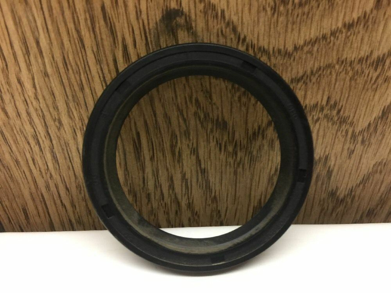 Plain Encased Seal MT141092 Spartan Motors Chassis Outer Axle Shaft Oil Seal