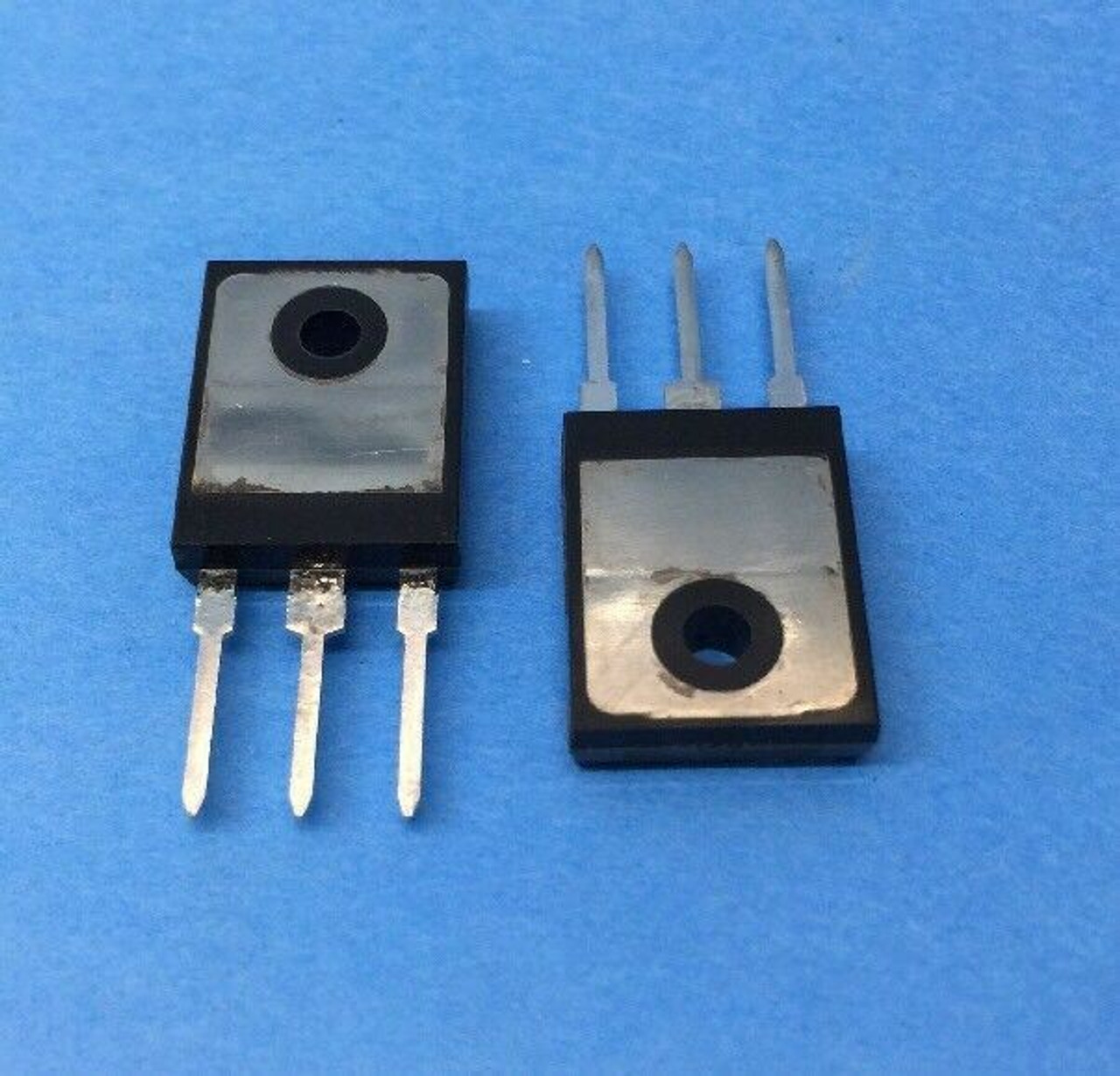Transistor IRFP450 Megabite Electronics Lot of 2 Plastic Enclosure