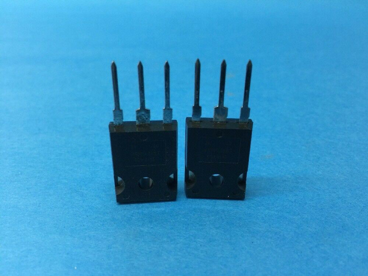 Transistor IRFP450 Megabite Electronics Lot of 2 Plastic Enclosure