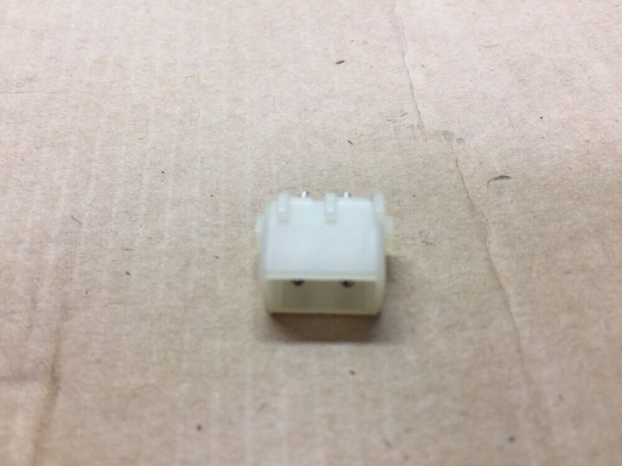 Electric Connector Plug 350209-1 Tyco Electronics ESS Lot of 17