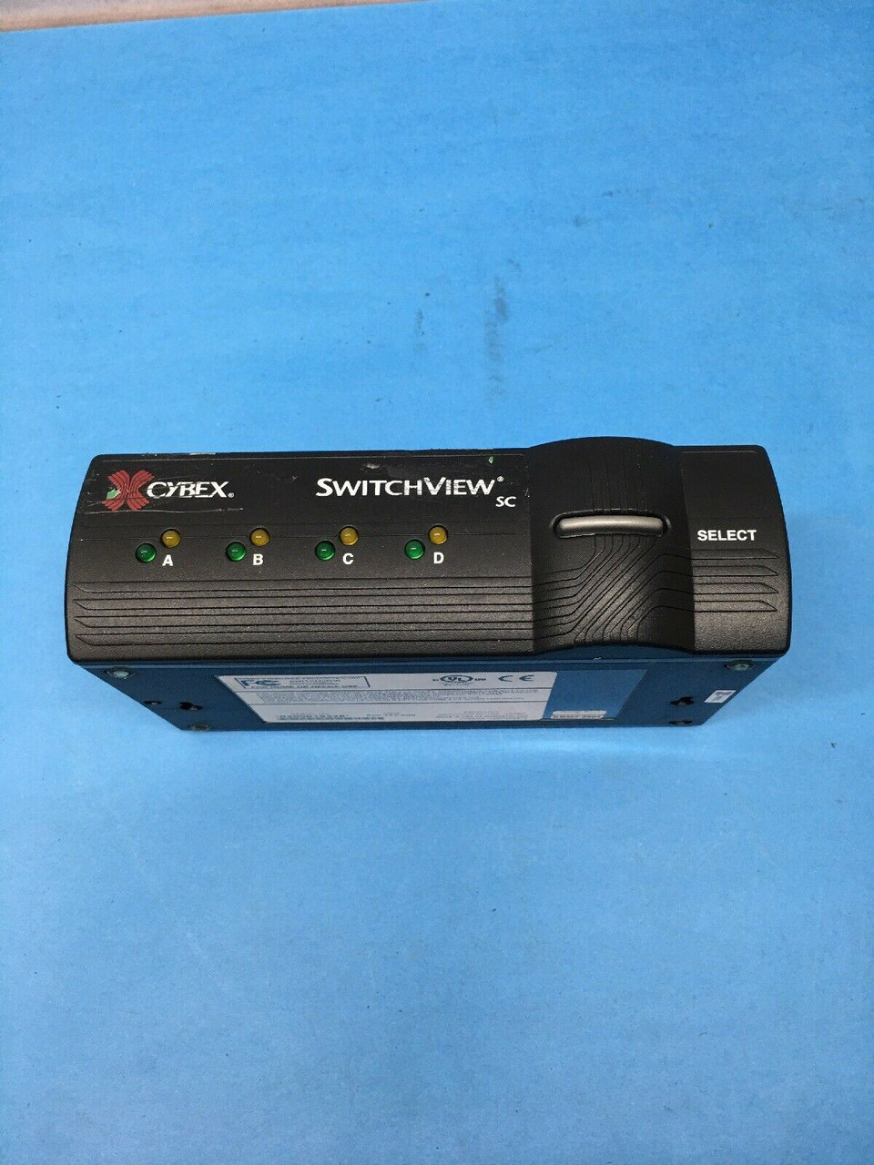 SwitchView SC 4-Port KVM Switch 520-147-005 Cybex