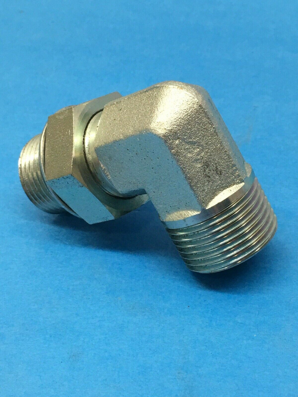 Tube to Boss 90 degree Elbow FF1868T-1212S Eaton-Aeroquip Male to Male