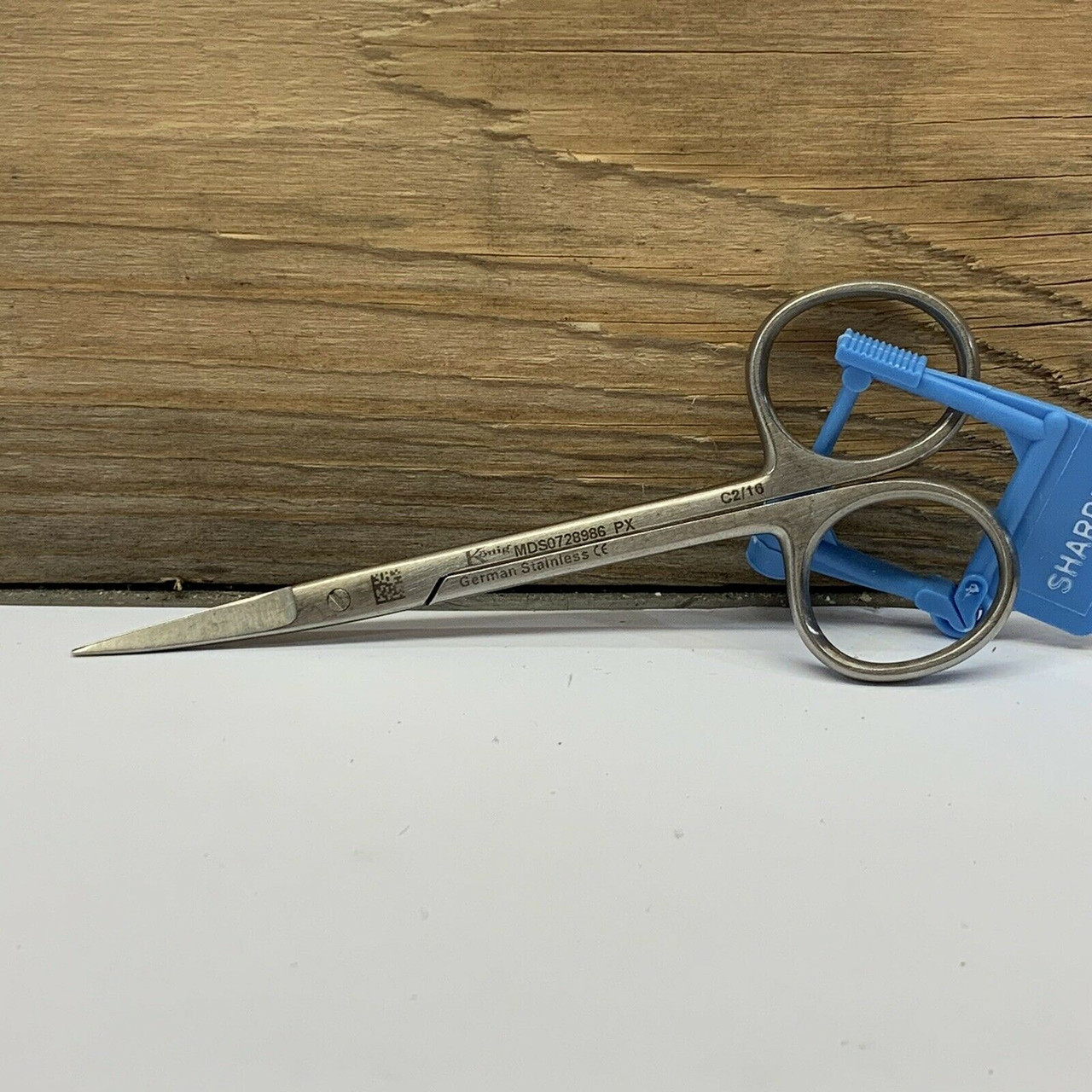 4" Curved Knapp Iris Scissors with Sharp Tips MDS0728986 Medline