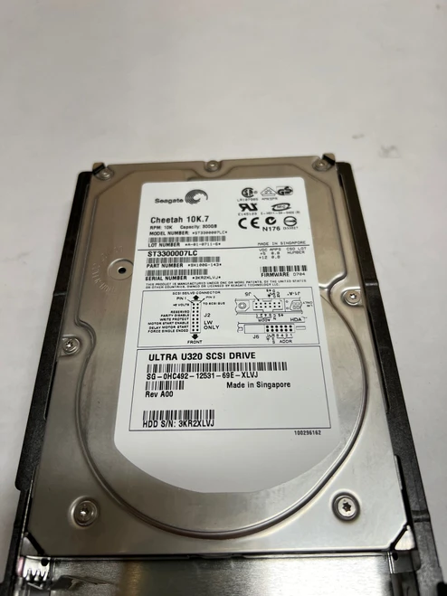 Seagate ST3300007LC 300GB Cheetah 10K.7 Ultra320 SCSI 80-Pin HDD 9X1006-143