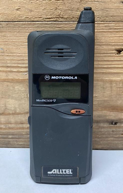 Vintage Motorola Alltell MicroTAC/650e Flip Phone