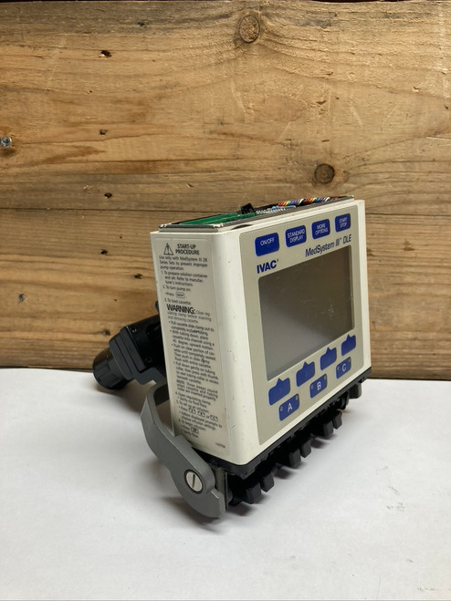 Alaris IVAC MedSystem III Multi-Channel Infusion Pump Pole Clamp SN 12375226