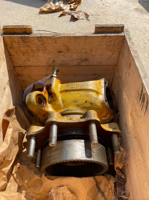 CAT Pneumatic Tire Wheel Hub Assembly 209-9884 Caterpillar